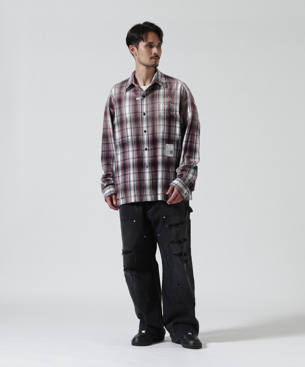 Height 178 Chest 92 Waist 76 hips 95 Shoes 27.0 着用サイズ:46
