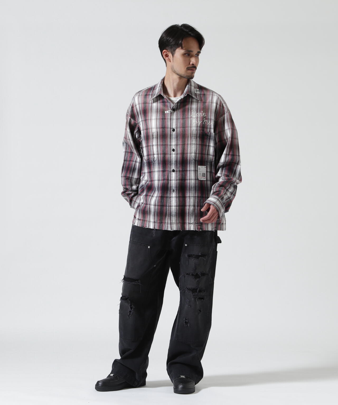 Height 178 Chest 92 Waist 76 hips 95 Shoes 27.0 着用サイズ:46