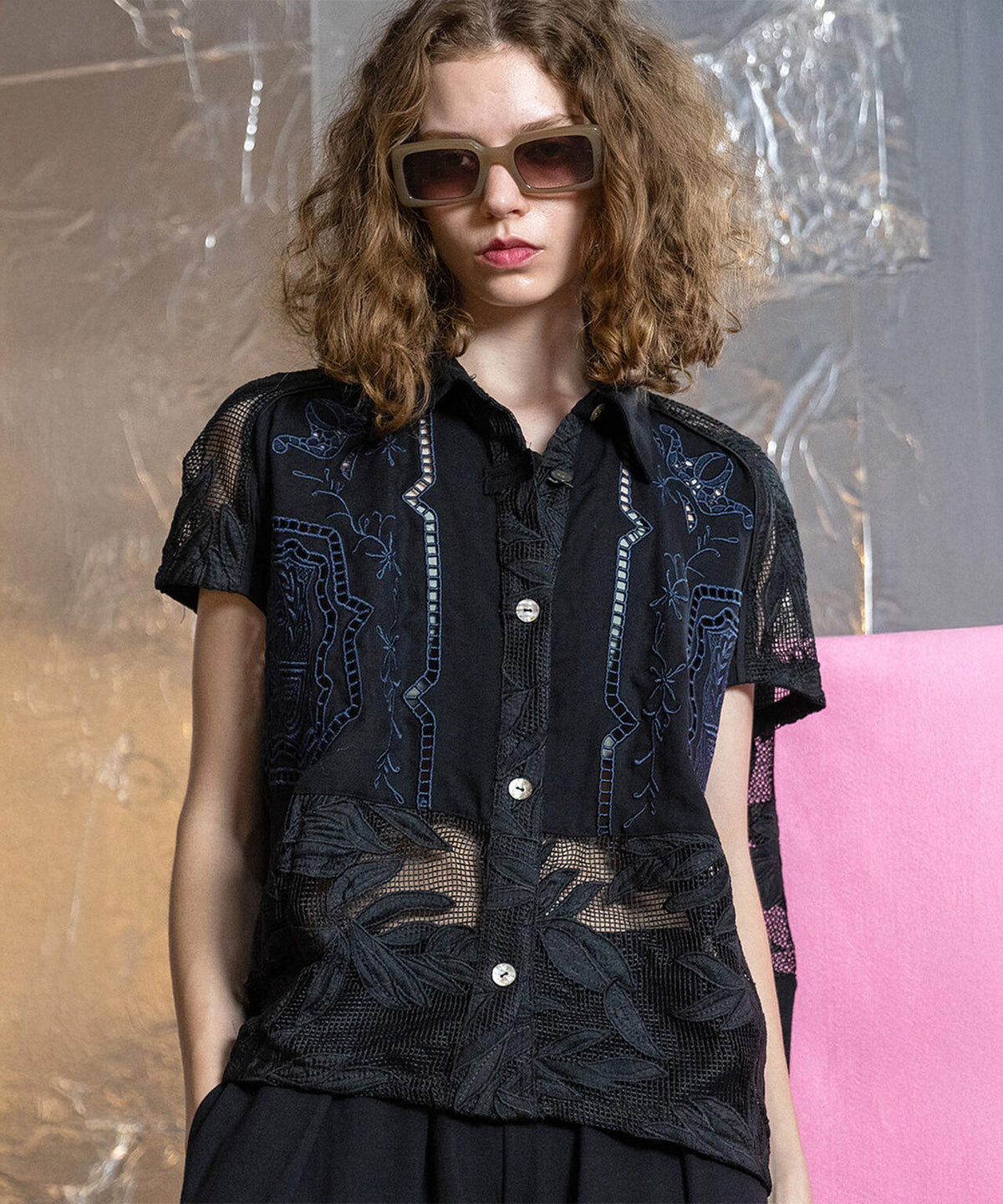 AULA AILA/アウラアイラ/CUTWORK EMBROIDERED SHIRT