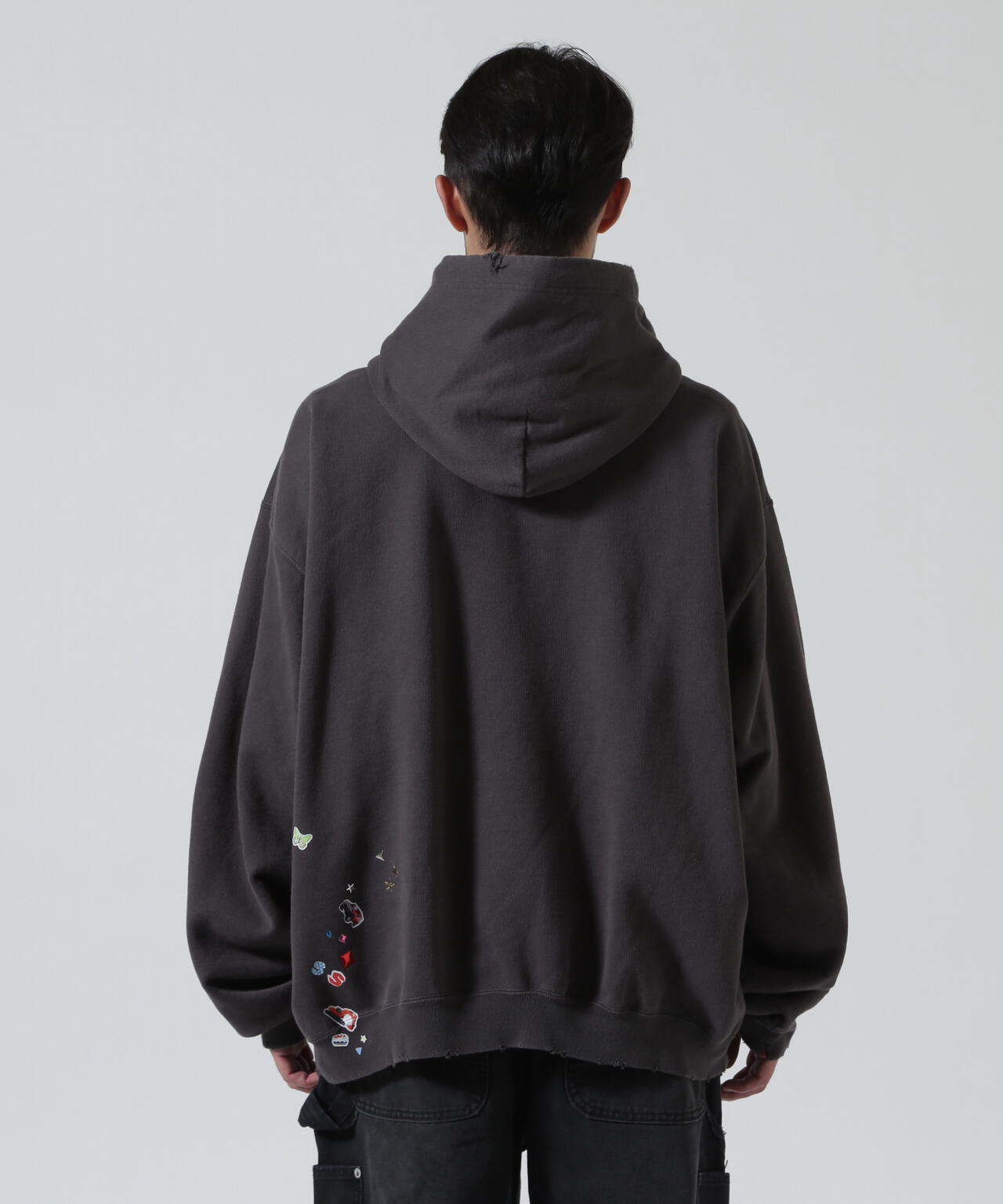 Height 178 Chest 92 Waist 76 hips 95 Shoes 27.0 着用サイズ:50