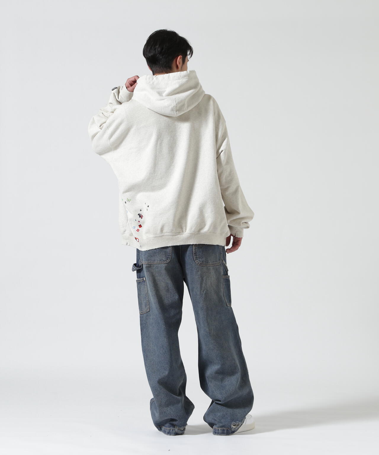 Height 178 Chest 92 Waist 76 hips 95 Shoes 27.0 着用サイズ:50