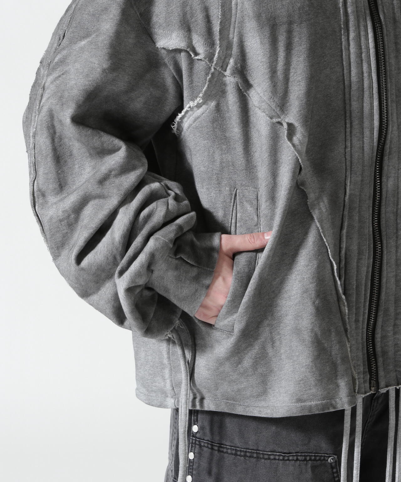 177cm B:81 W:72 H:88 着用サイズ:L