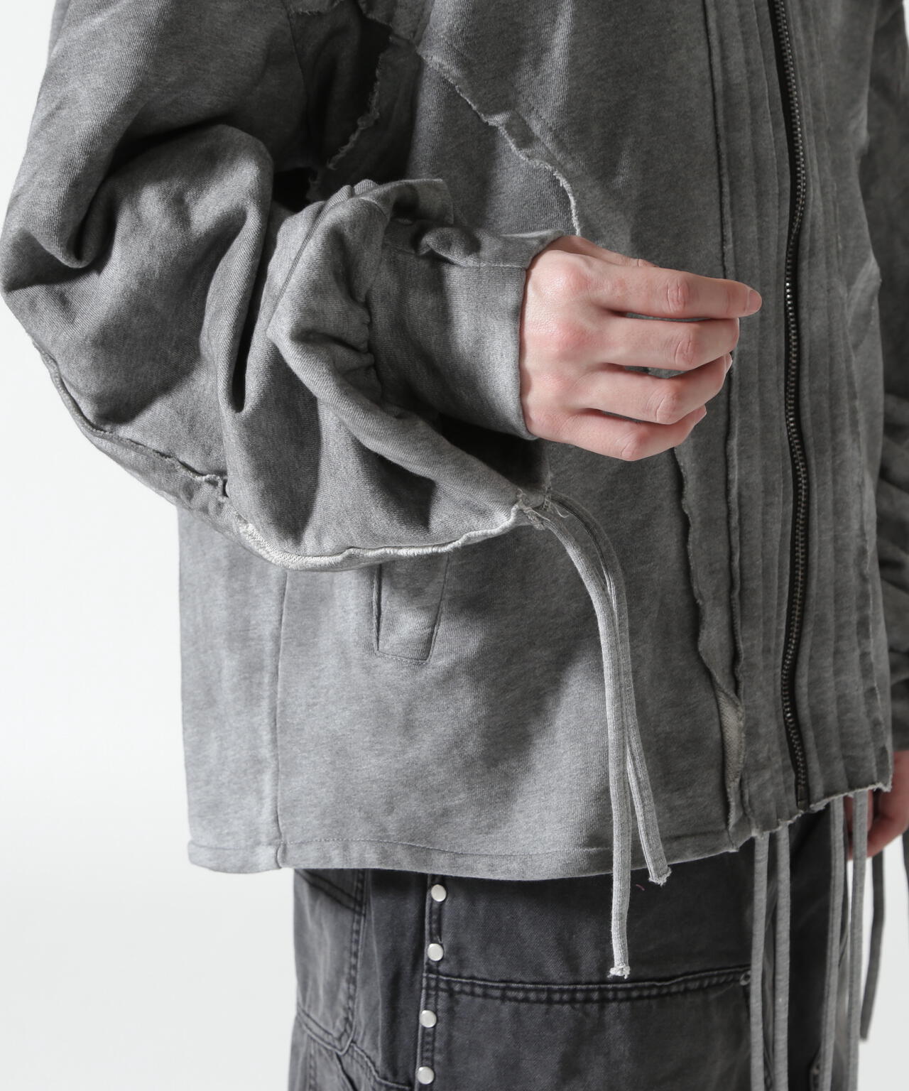 177cm B:81 W:72 H:88 着用サイズ:L