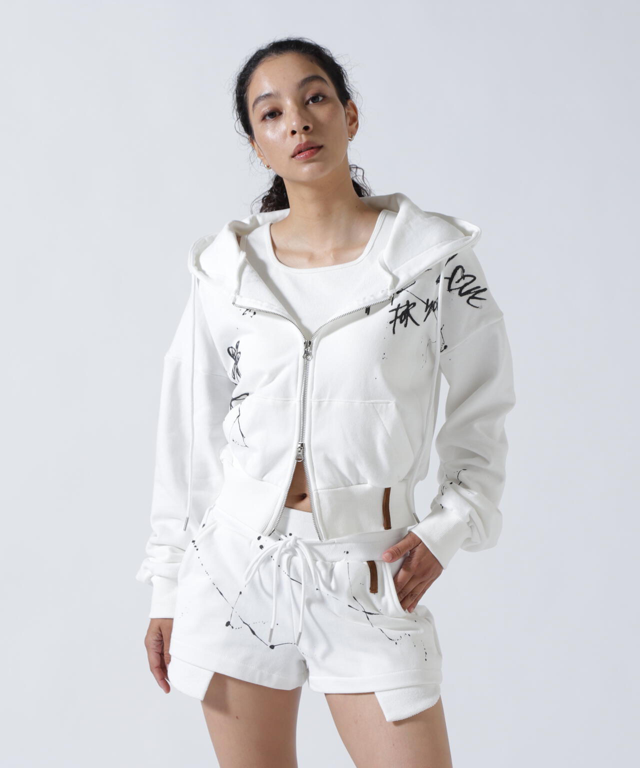 MITSUKI/ミツキ/ペイントフードジップアップパーカー