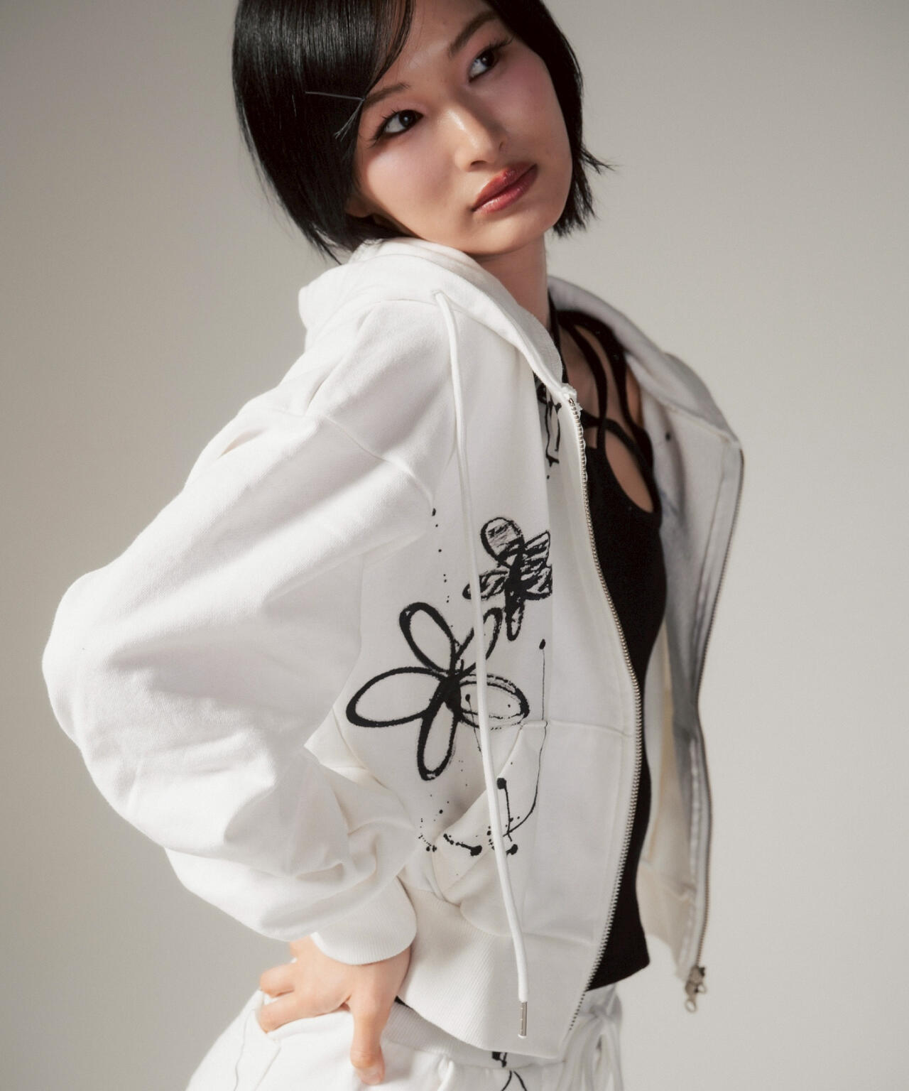 MITSUKI/ミツキ/ペイントフードジップアップパーカー