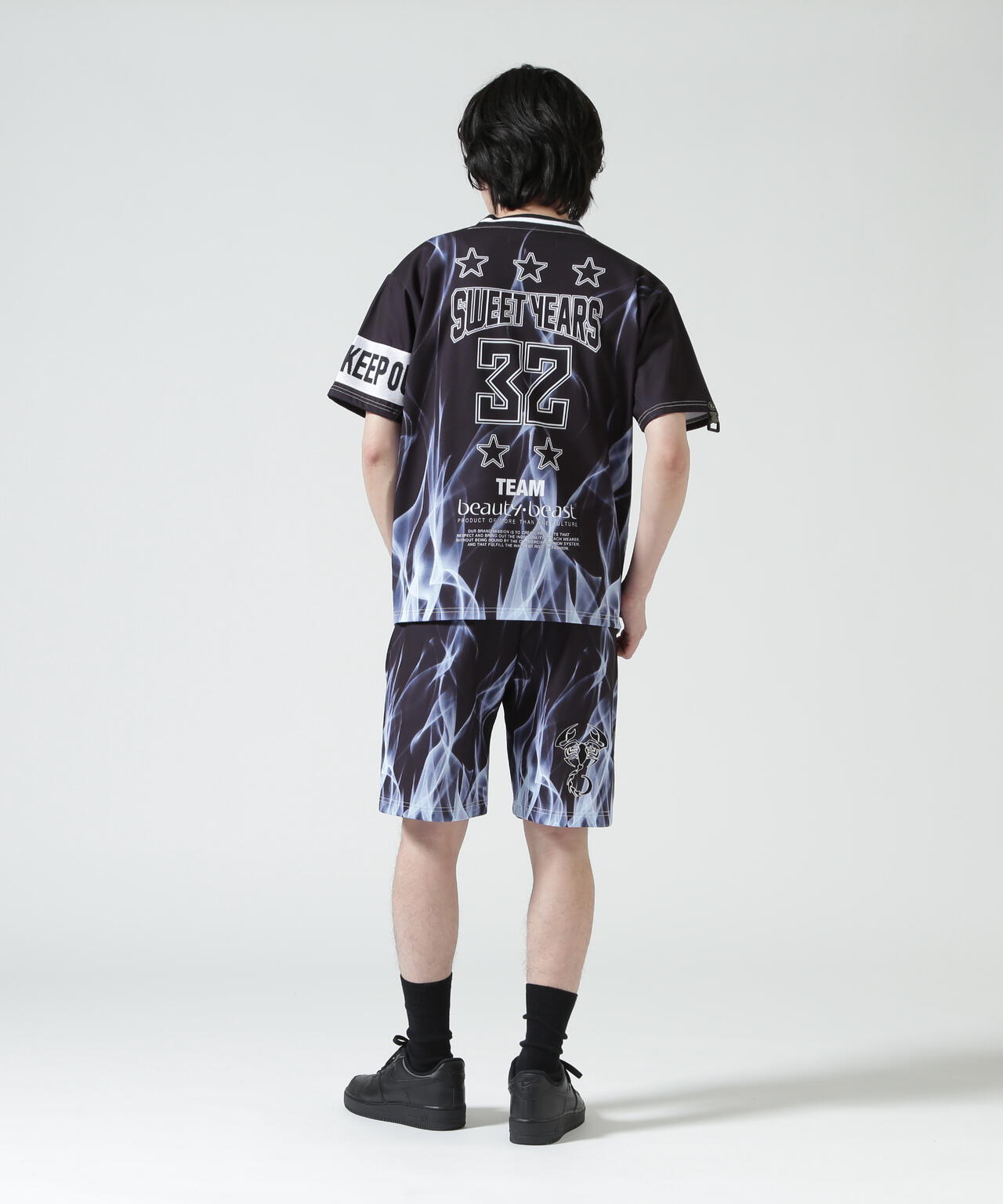 SY32 by SWEET YEARS/SY32×beauty:beast SWEAT TEE