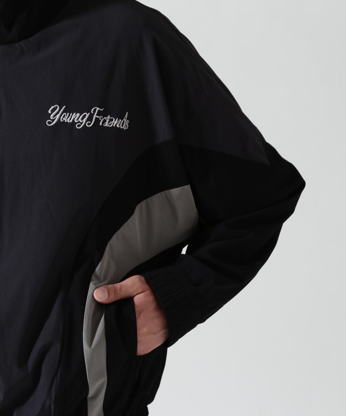 FR(13)NDS/フレンズ/Nylon Track Jacket