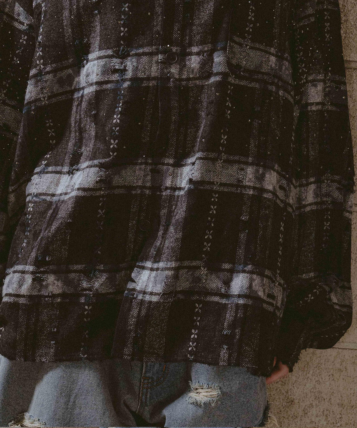 FR(13)NDS/フレンズ/RHINES STONE DAMEGE SHIRTS