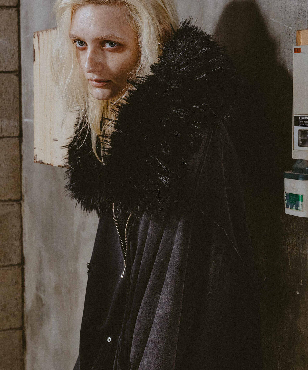 FR(13)NDS/フレンズ/FUR HOODIE