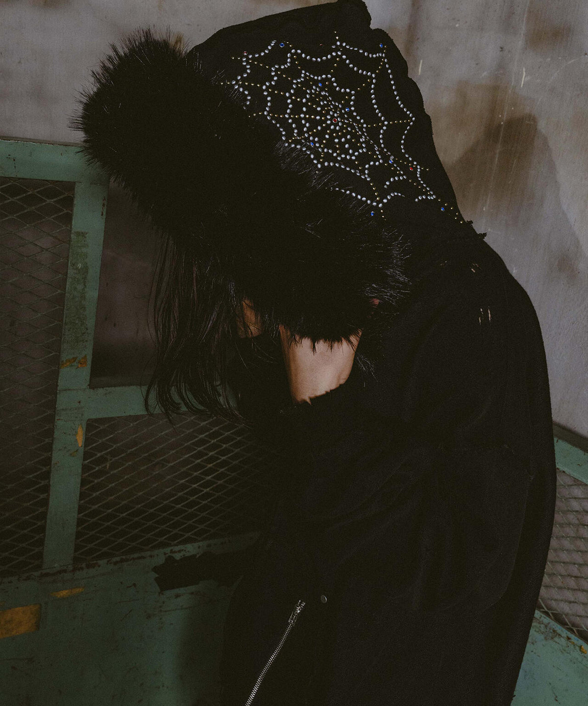 FR(13)NDS/フレンズ/FUR HOODIE