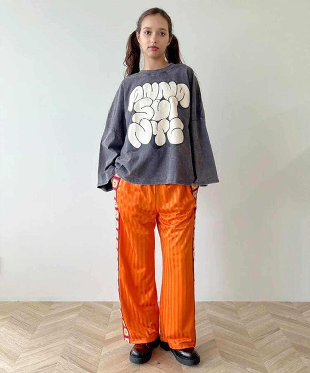 anna sui nyc/アナ スイ エヌワイシー/GRAFFITI BIG Tシャツ