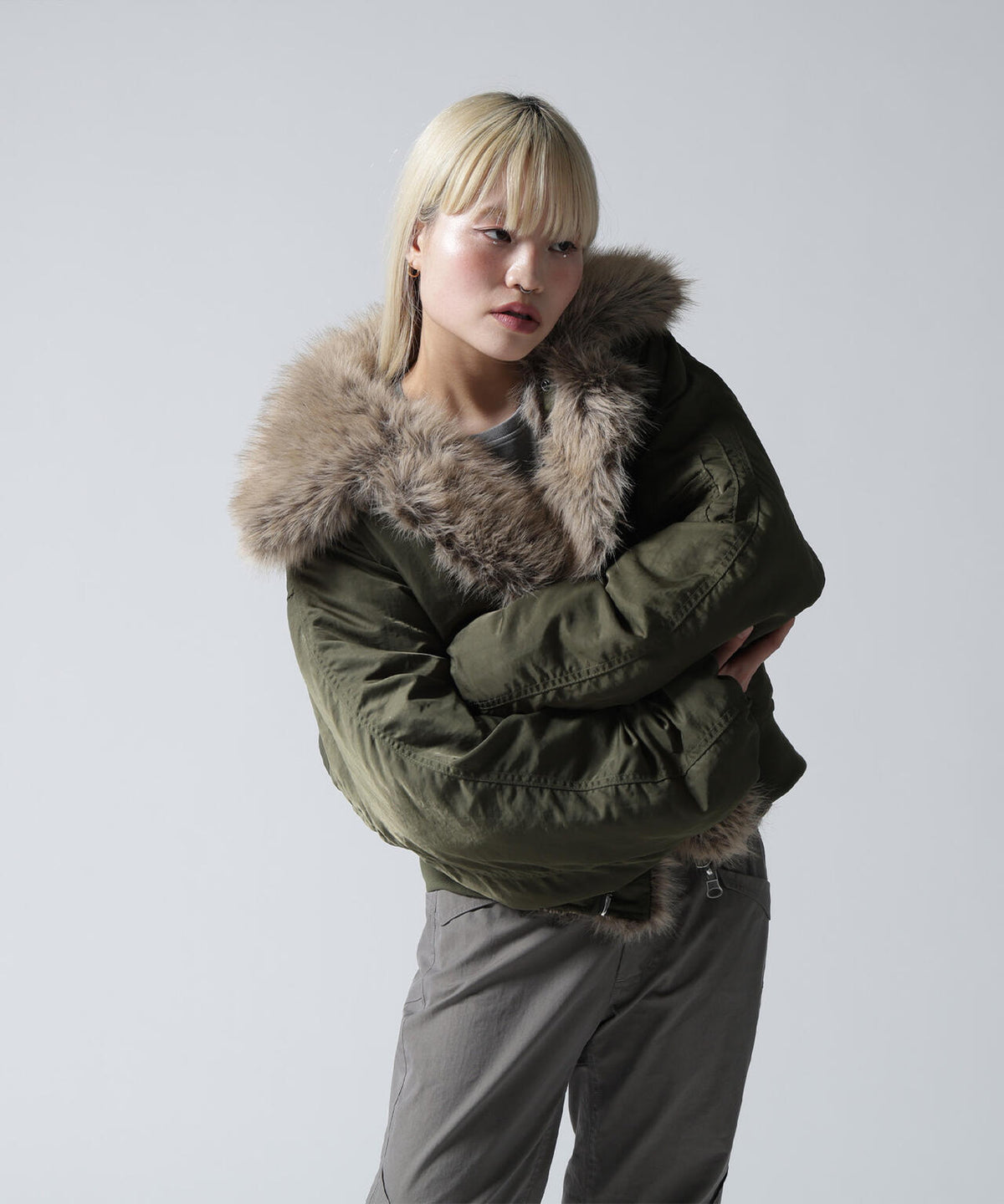 FR(13)NDS/フレンズ/WOMEN REVERSIBLE FUR NYLON BLOUSON
