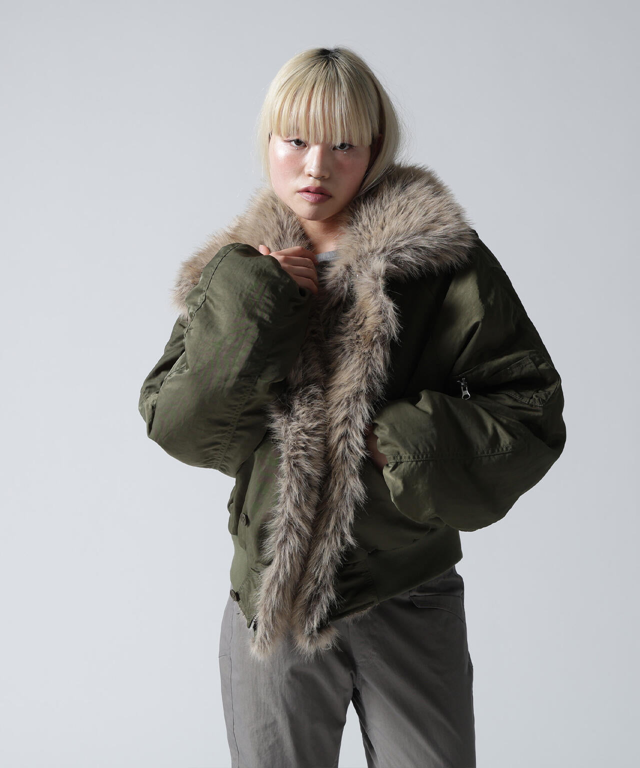 FR(13)NDS/フレンズ/REVERSIBLE FUR NYLON BLOUSON