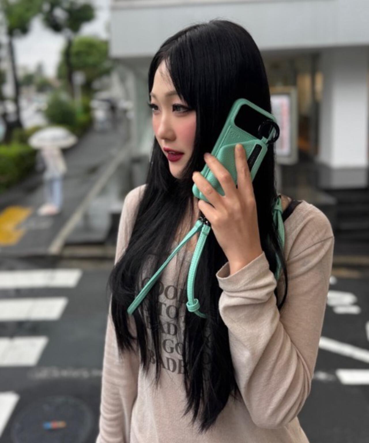 ajew/エジュー/別注【ひも付き】iPhone17/17Pro