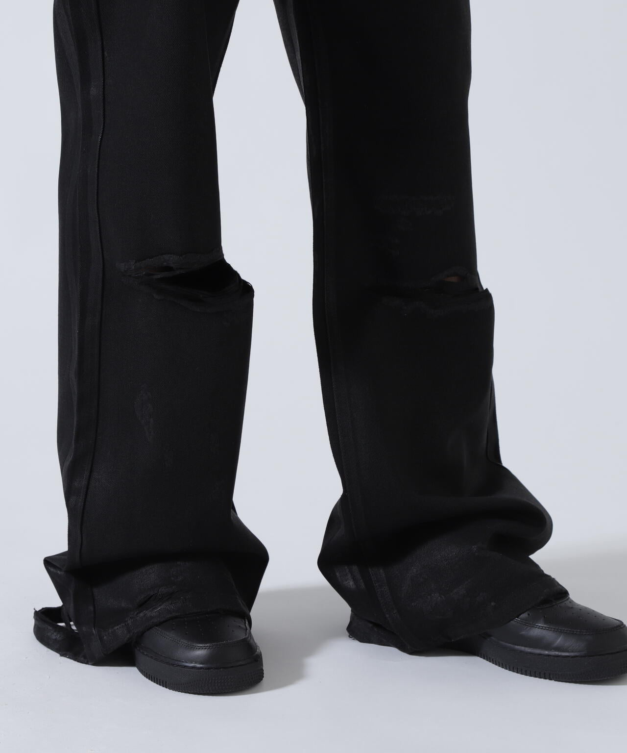 FR(13)NDS /フレンズ/BLACK COATINGFLARE PANTS