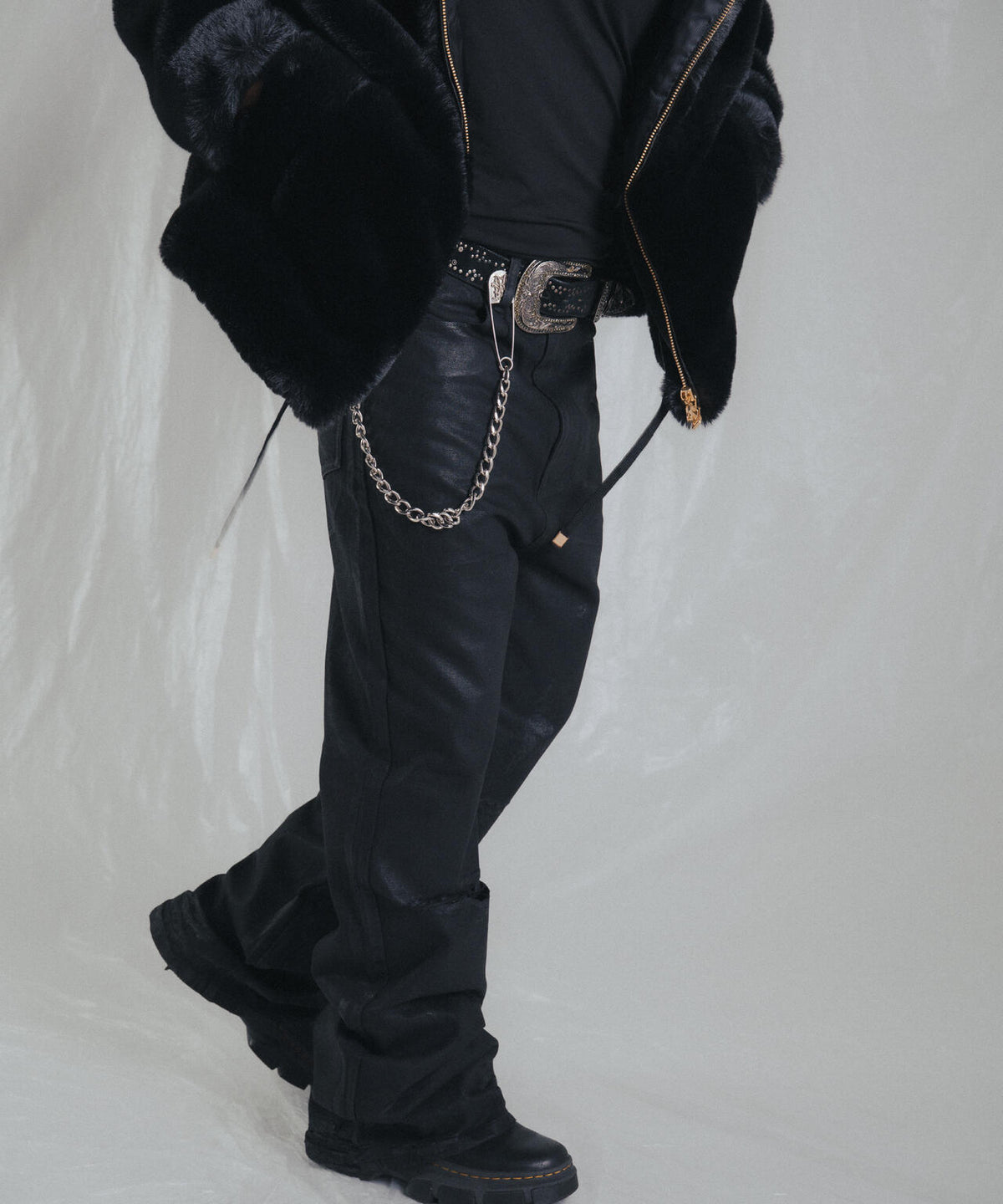 FR(13)NDS /フレンズ/BLACK COATINGFLARE PANTS