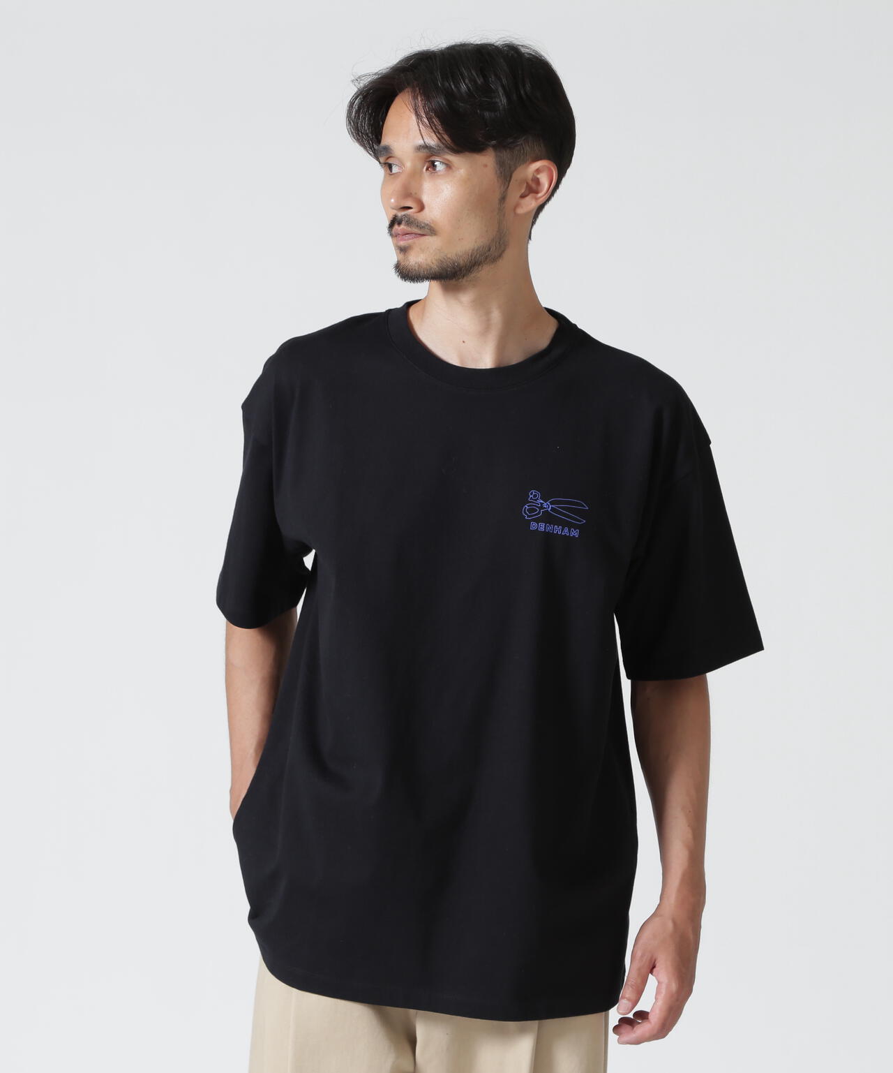 DENHAM/デンハム/TYPOGRAPHY GRAPHIC TEE