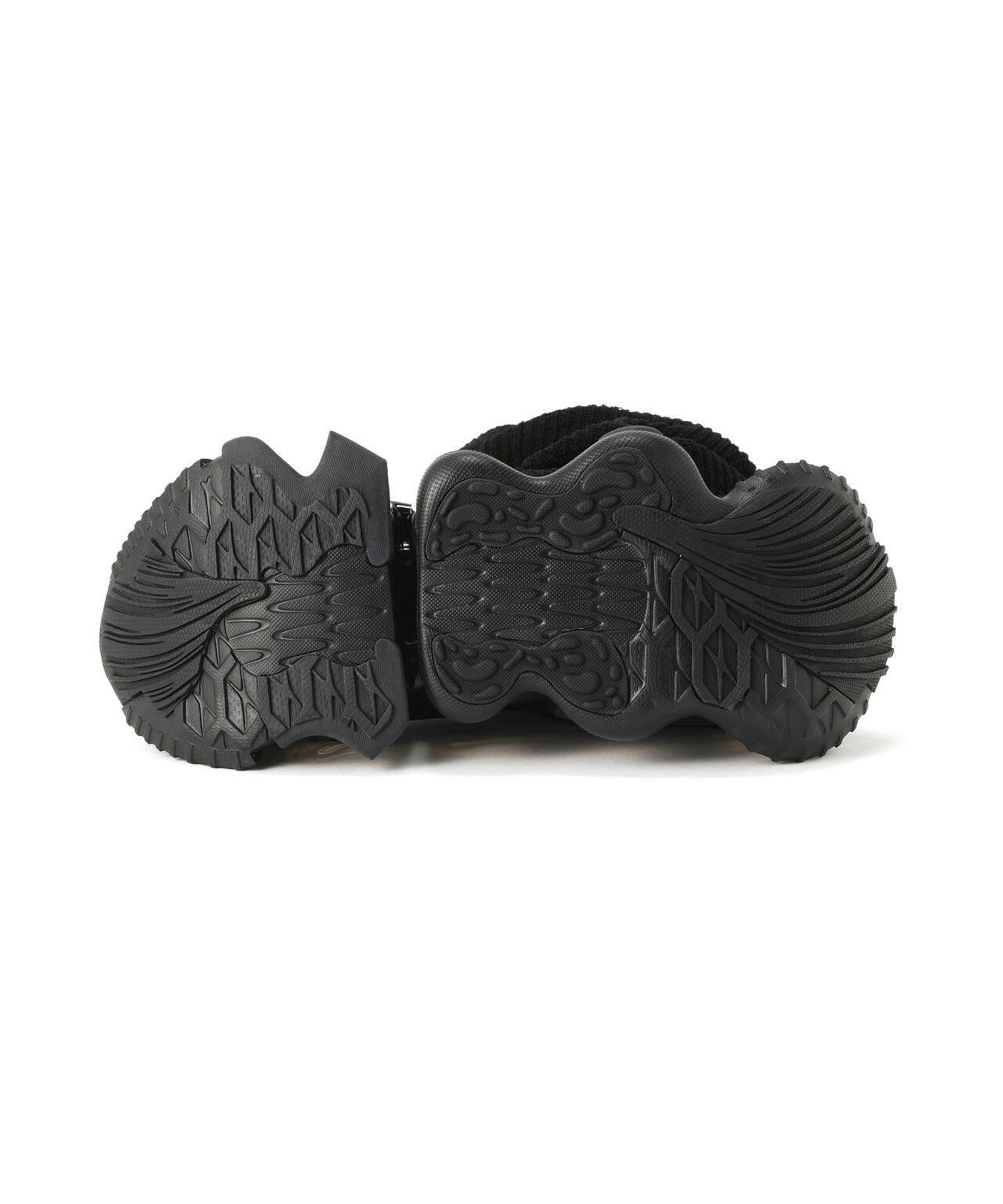 grounds/グラウンズ/SKYSCRAPER FALCON LOOSE SOCKS