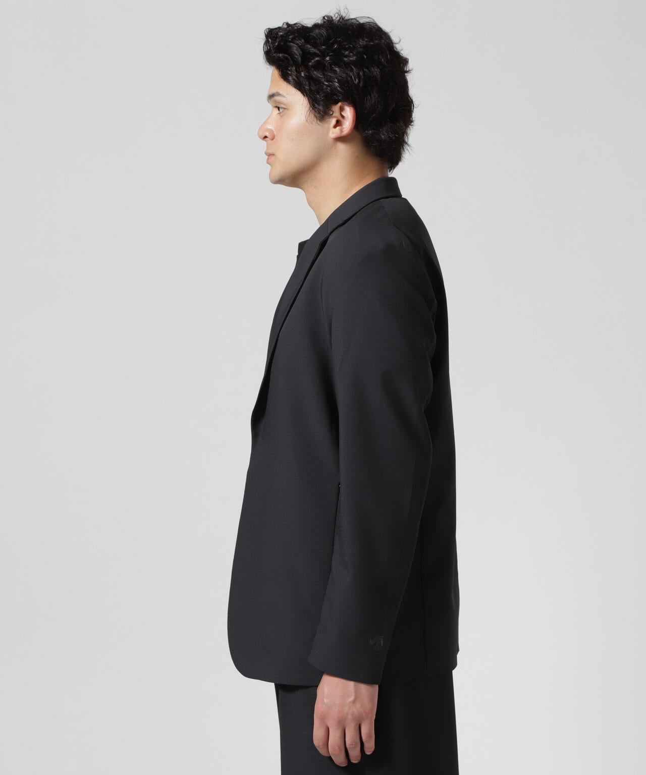 DESCENTE ALLTERRAIN / デサントオルテラインIO/TECH SLIM TAILORED JACKET