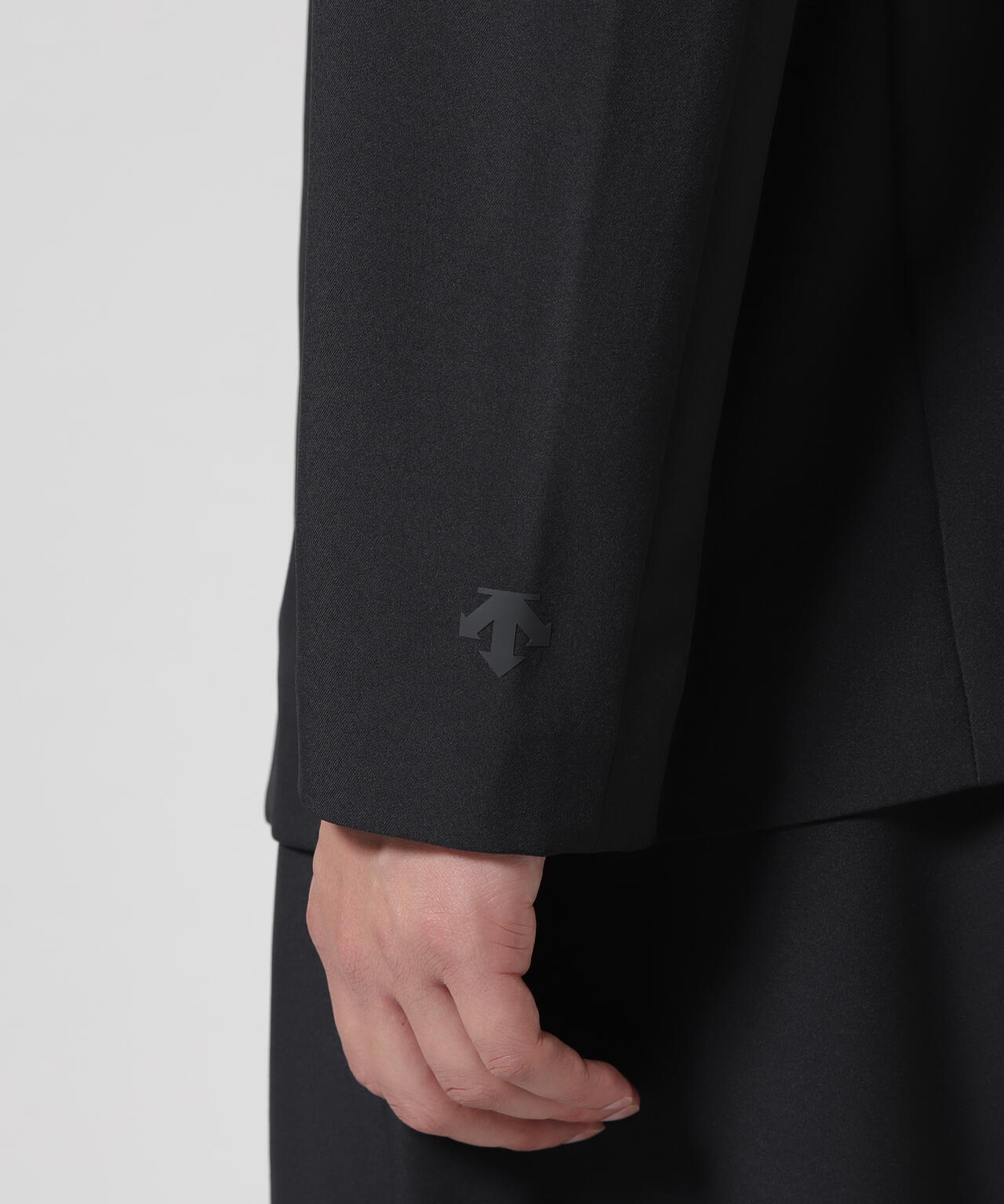 DESCENTE ALLTERRAIN / デサントオルテラインIO/TECH SLIM TAILORED JACKET