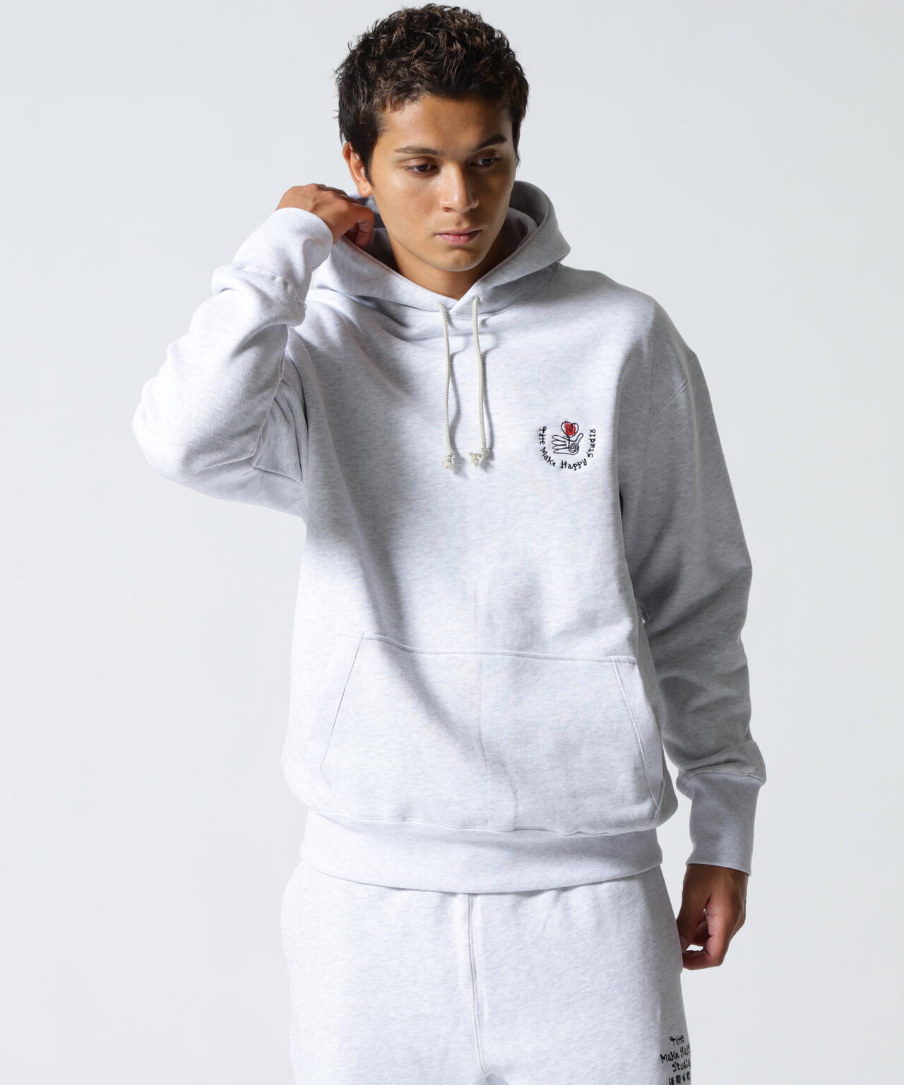 The Make Happy Studio/ザメイクハッピーストゥディオ/SWEAT HOODY