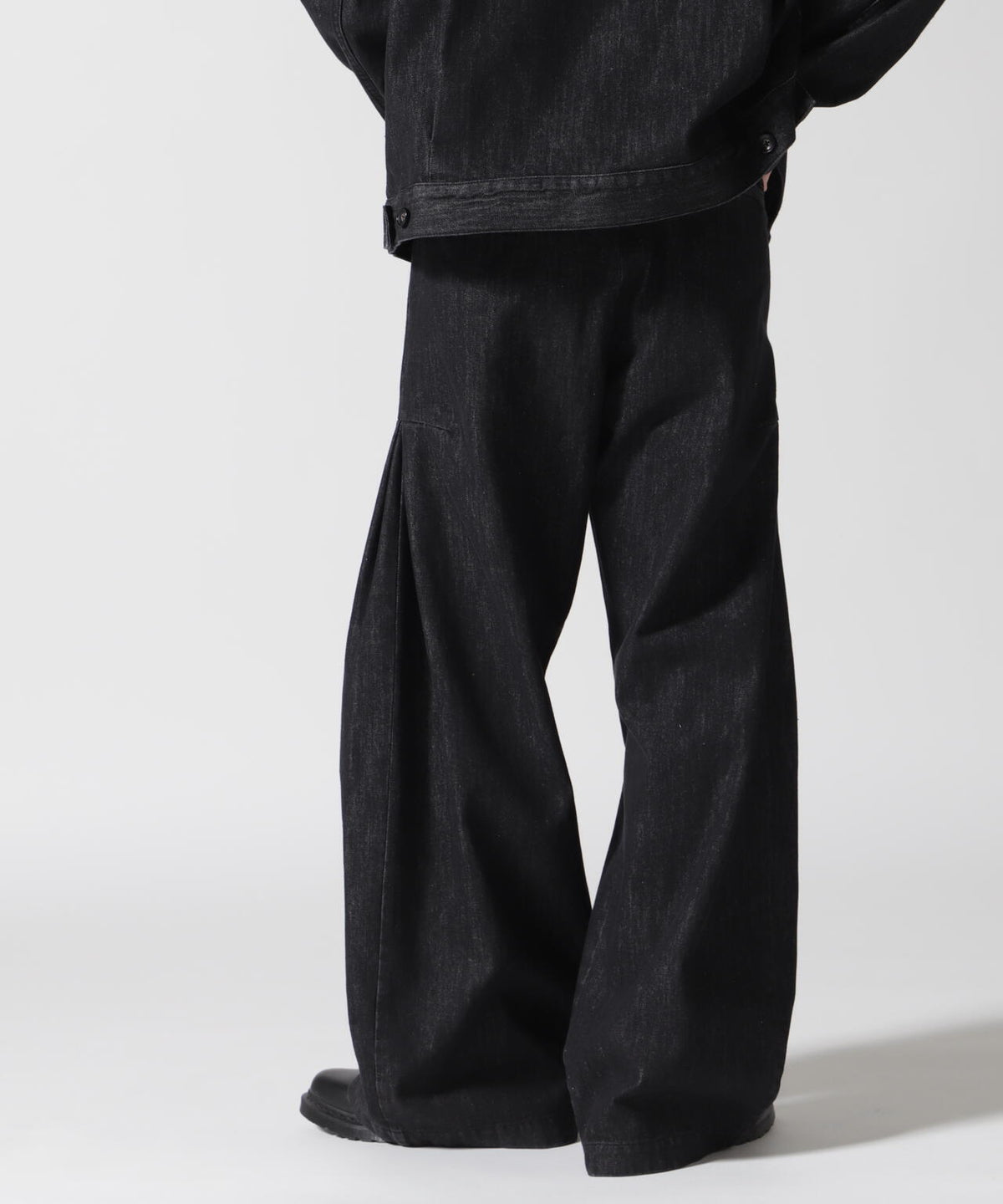 Toironier/トワロニエ/Denim 2Tuck Side Tuck Pants