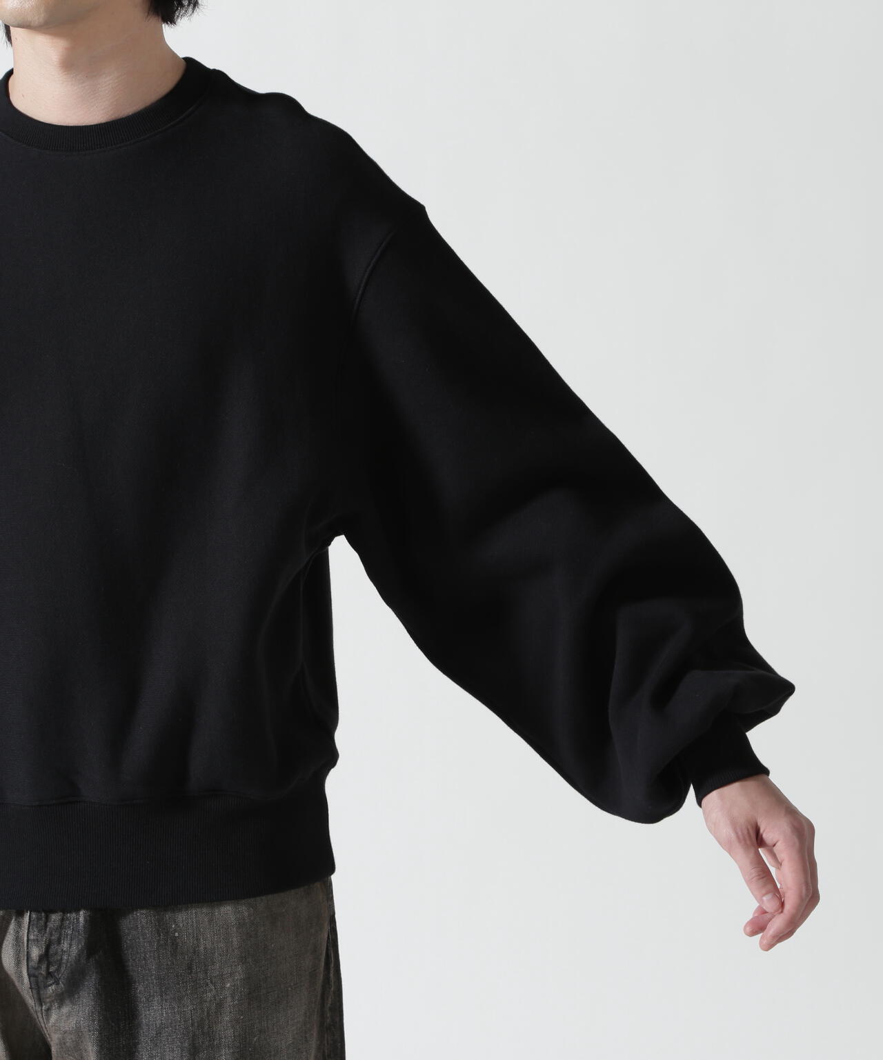 177cm B:81 W:72 H:88 着用サイズ:F