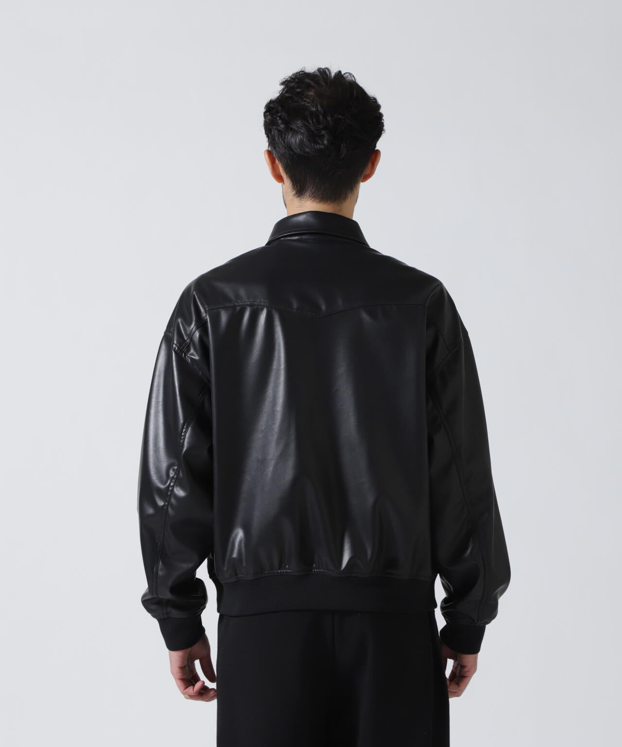 Toironier/トワロニエ/Artificial Leather Work