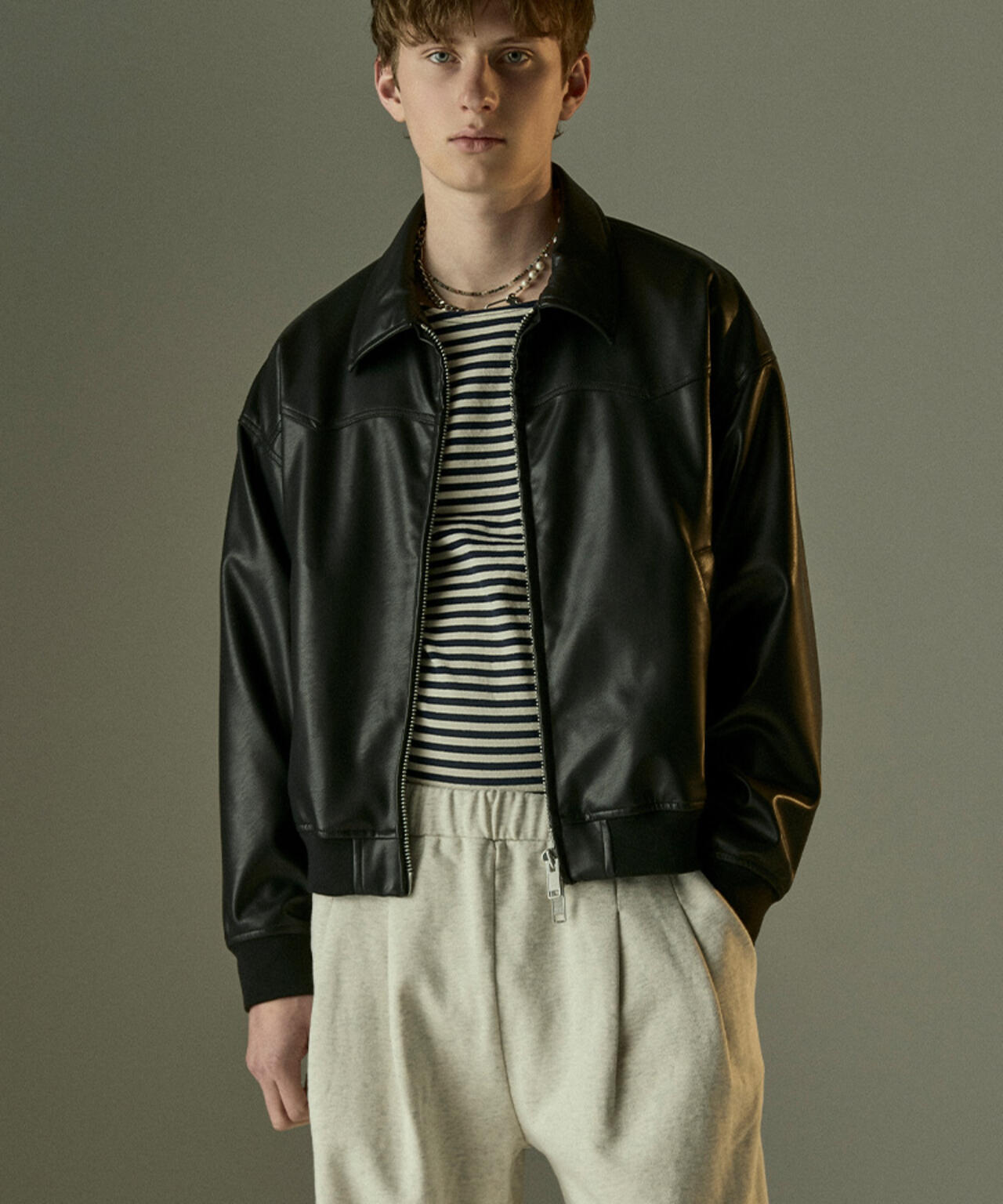 Toironier/トワロニエ/Artificial Leather Work