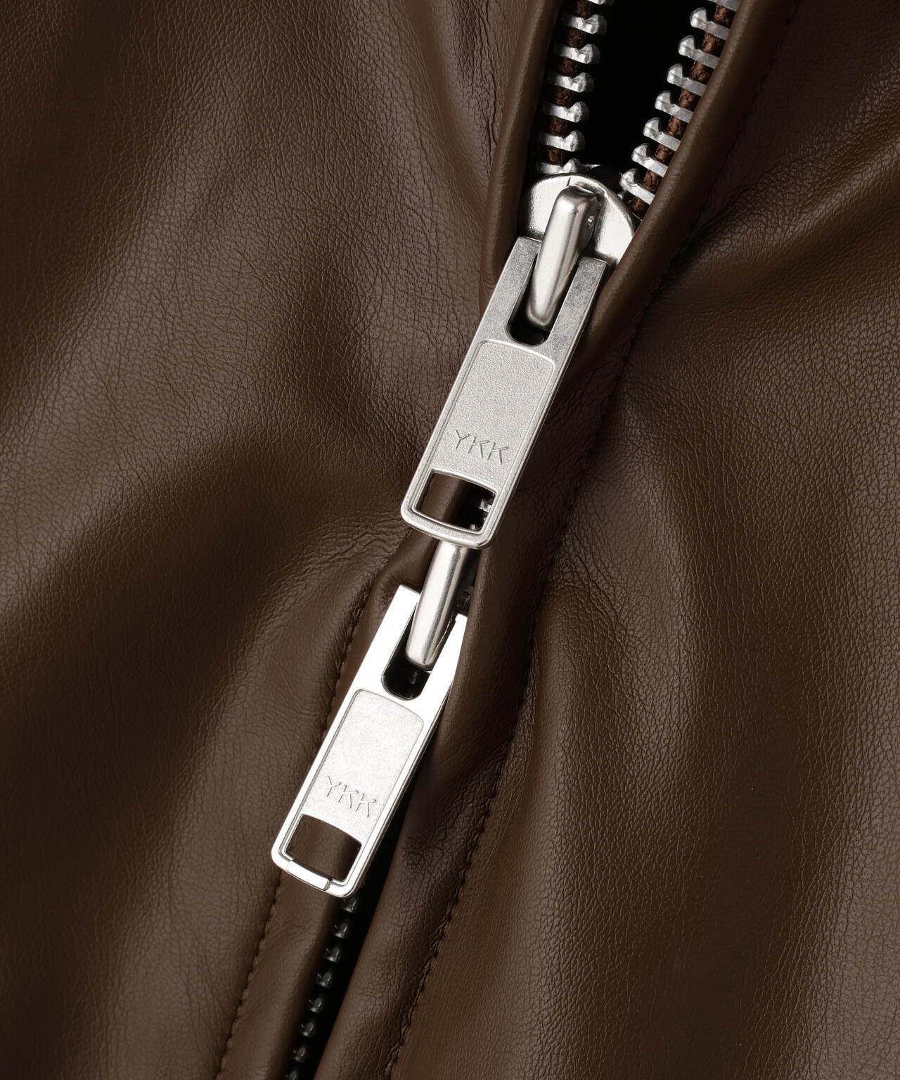 Toironier/トワロニエ/Artificial Leather Work