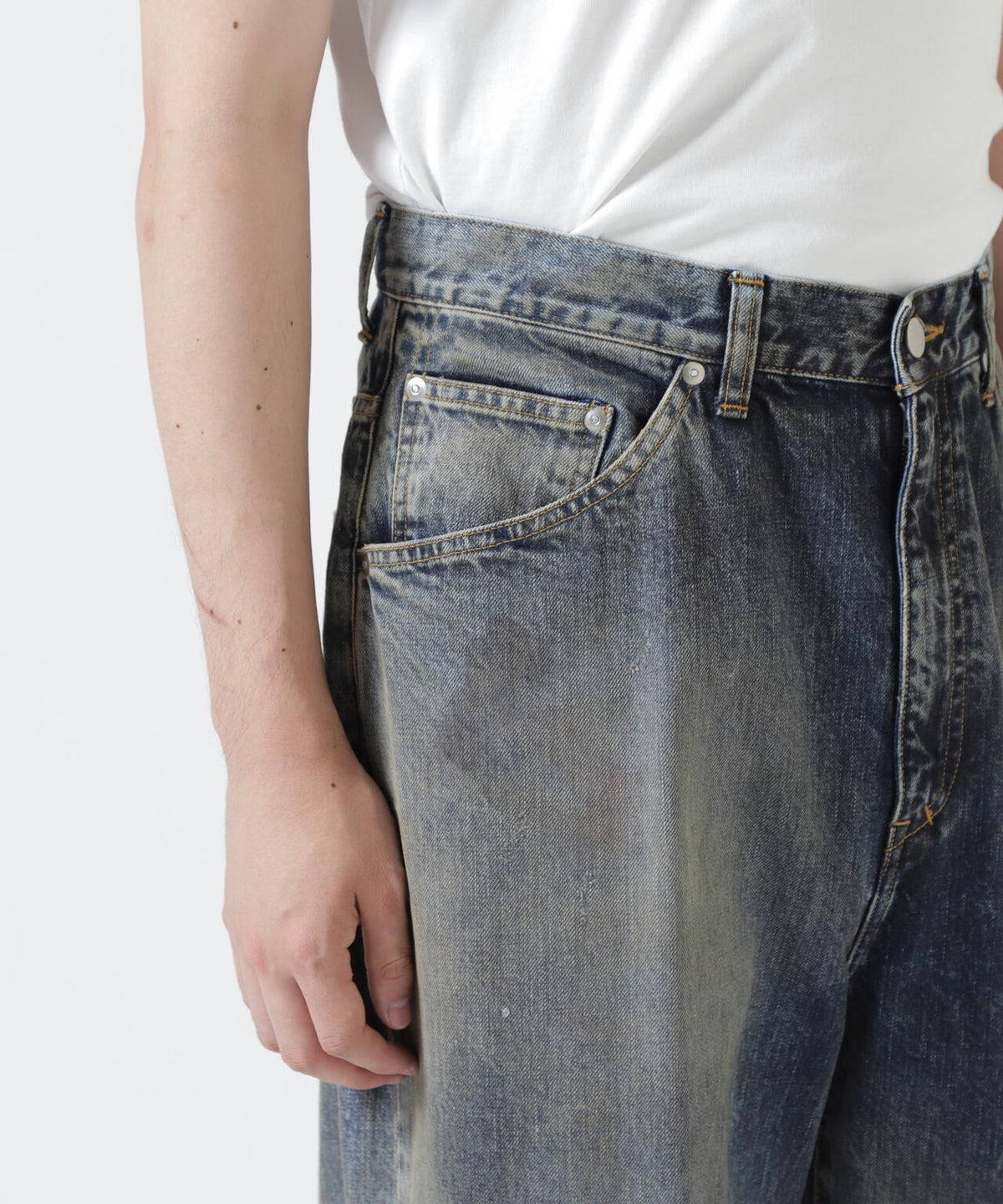 177cm B:81 W:72 H:88 着用サイズ:1