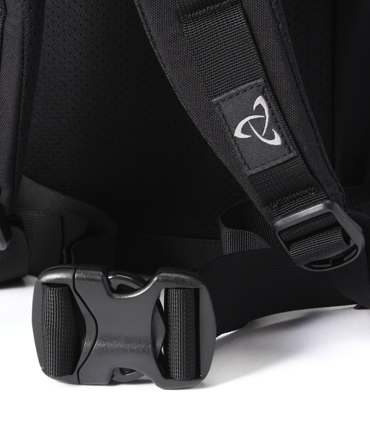 ef558ebd-2445-5a7a-8a93-1e9b815cfc93_Image