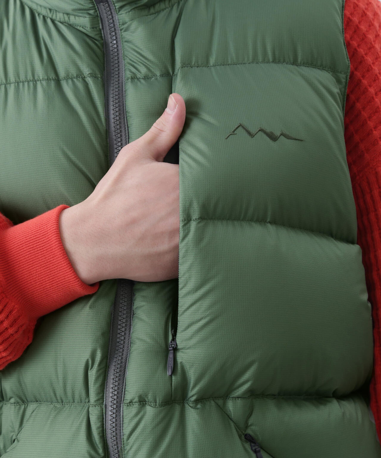 cb429977-35e4-5f10-a209-7a6164ee536d_Image