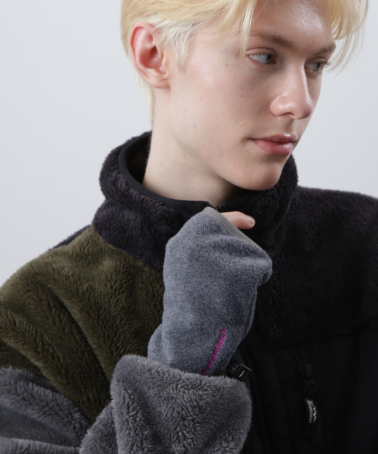 1e0fee52-133f-58d0-aa98-2a47b36dd435_Image