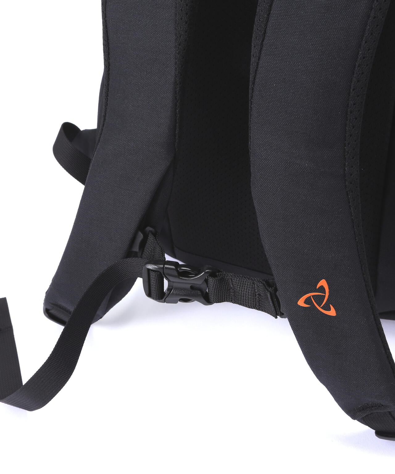 f8deb446-cffb-5be8-8682-9870fedb3a34_Image