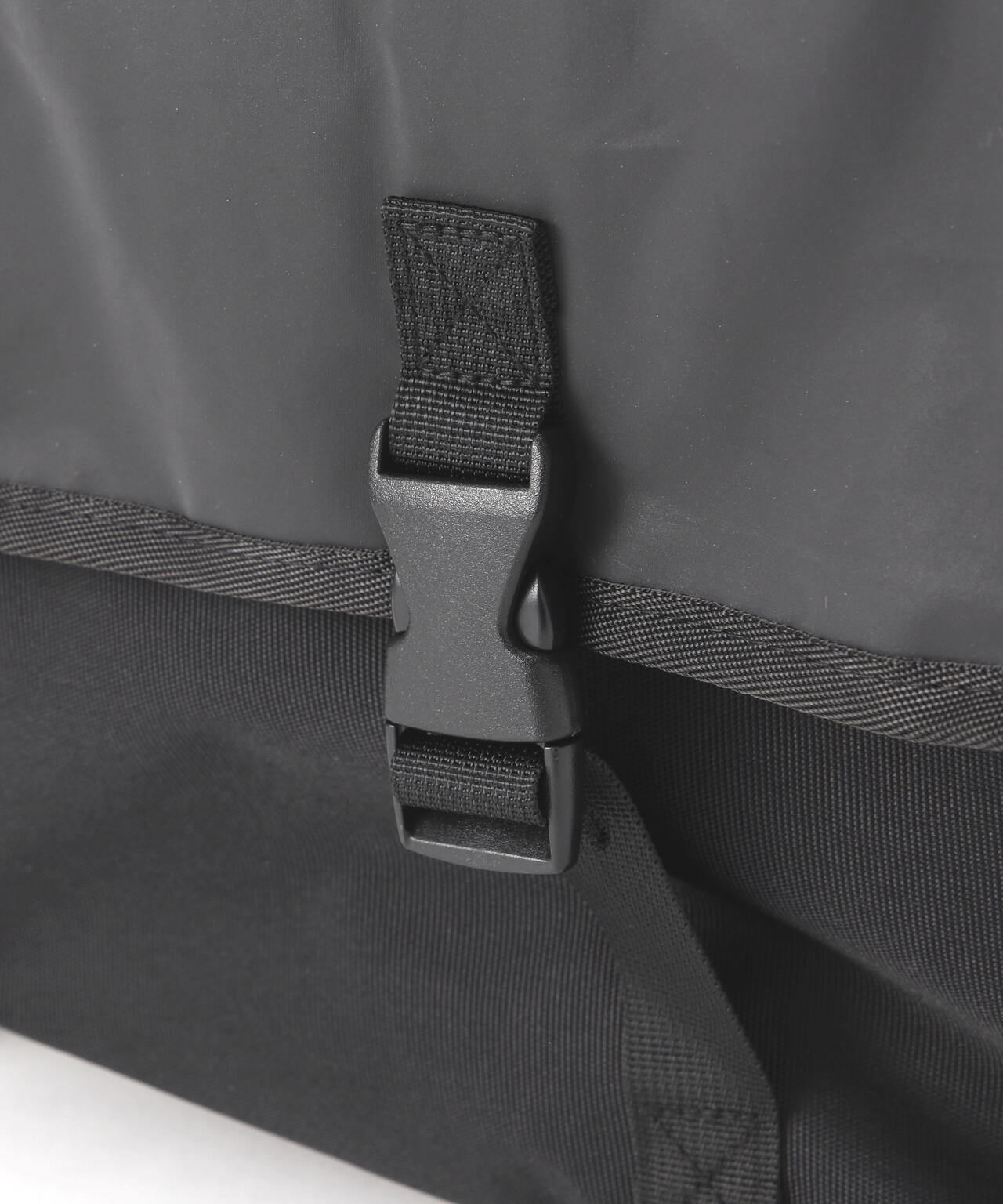 PACKING/パッキング/BLACK REFLECTIVE MESSENGER/リフレクティブメッセンジャーバッグ