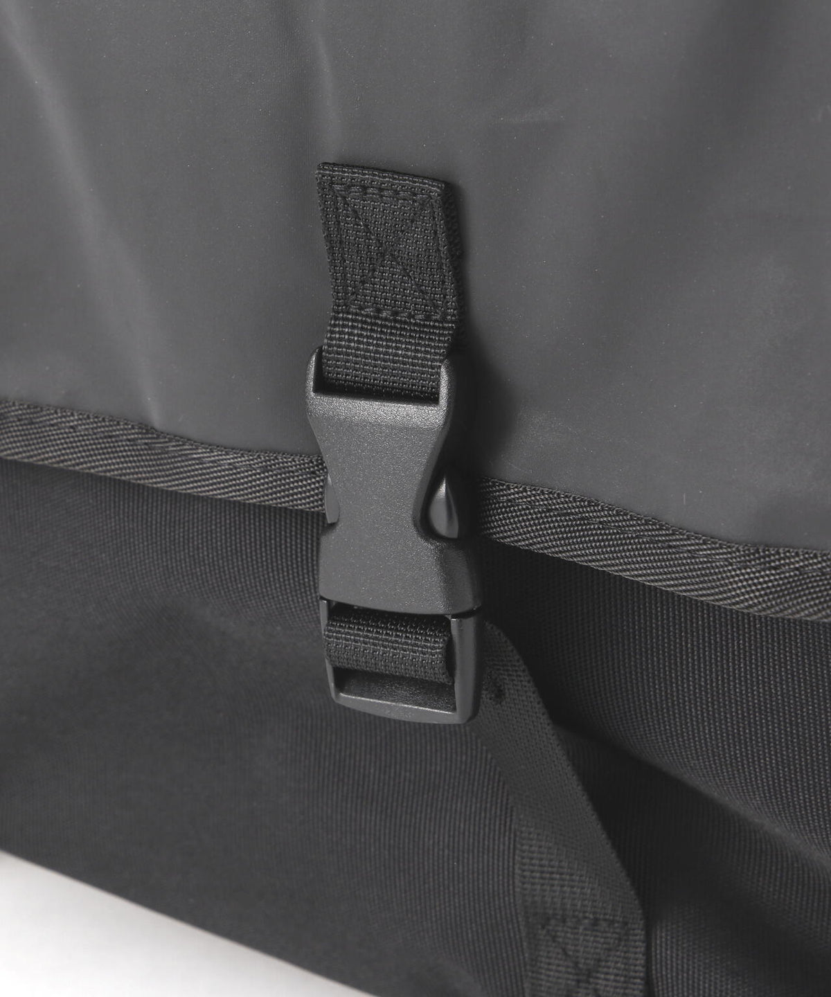 PACKING/パッキング/BLACK REFLECTIVE MESSENGER/リフレクティブメッセンジャーバッグ