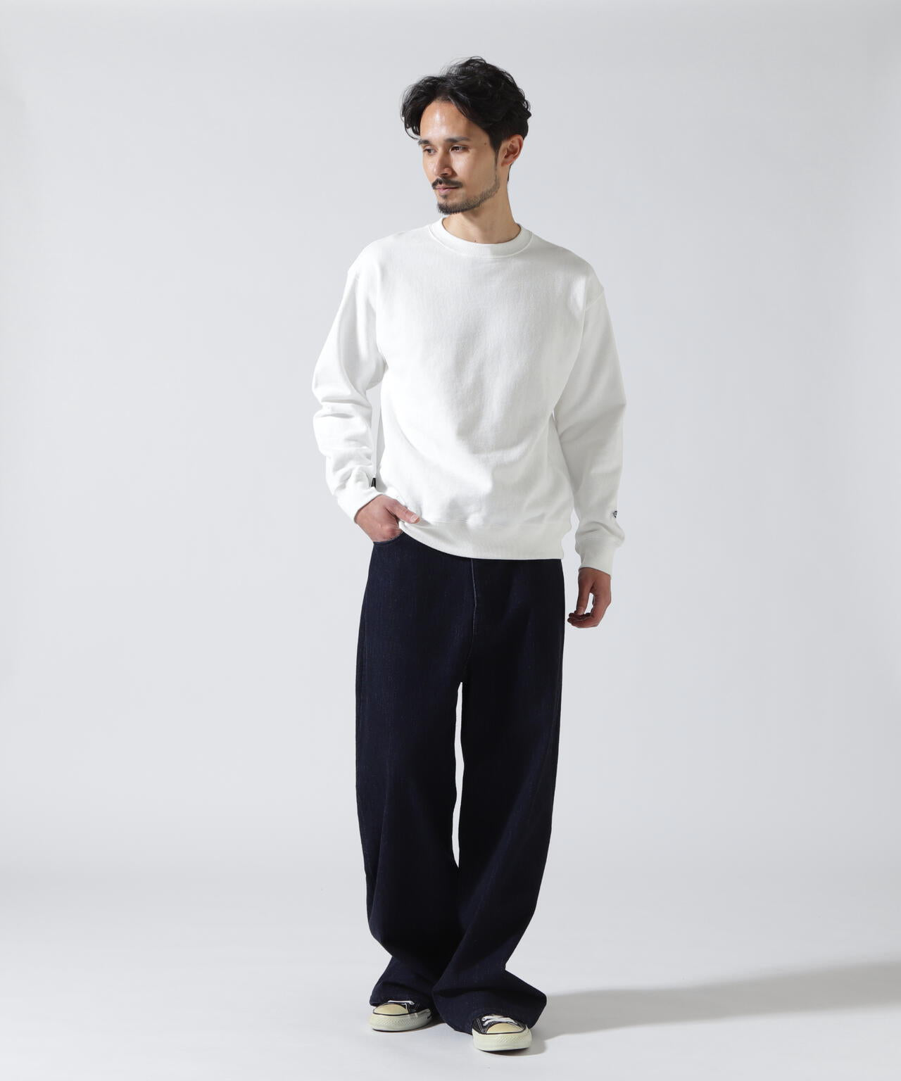 Height 178 Chest 92 Waist 76 hips 95 Shoes 27.0 着用サイズ:L