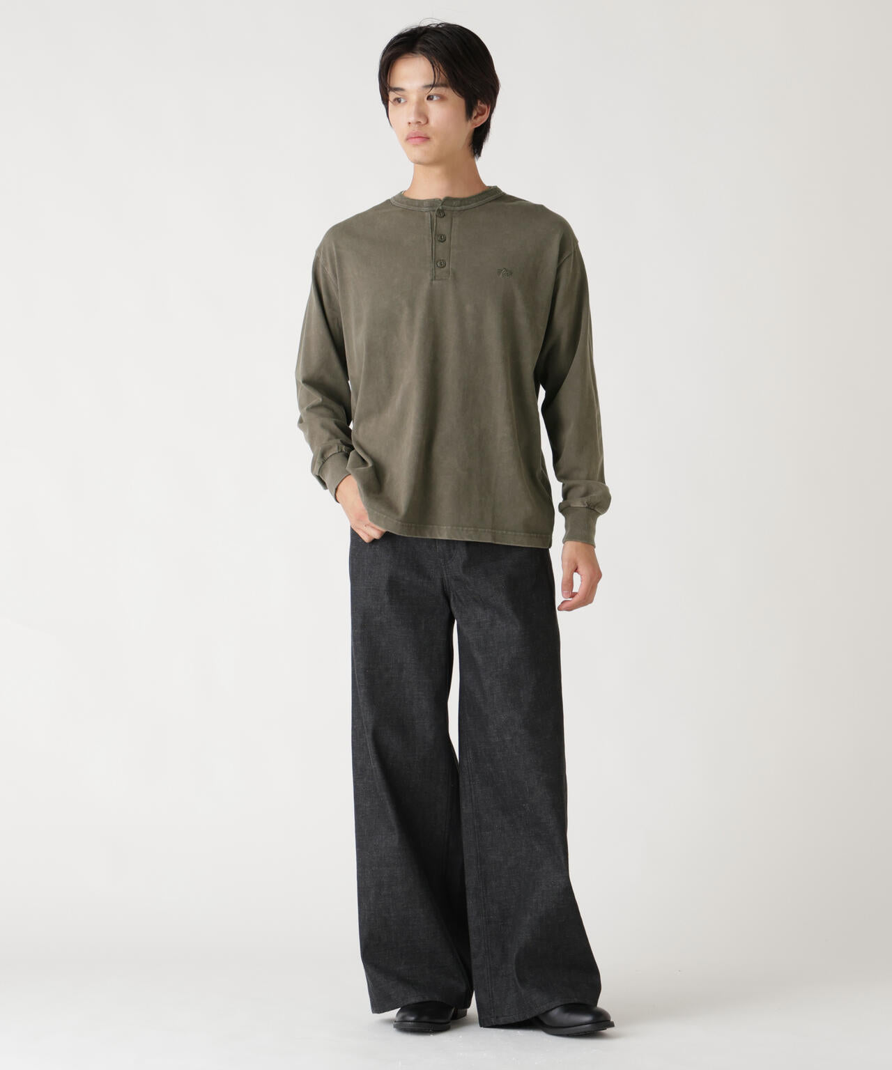 SNOW WASH LS HENLEY NECK T-SHIRT