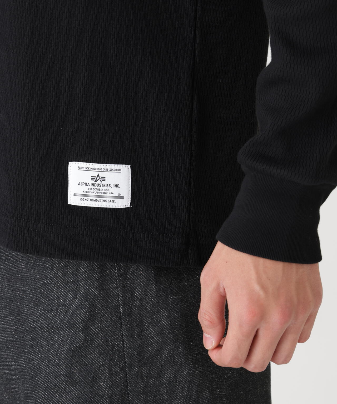 HONEYCOMB WAFFLE LS HENLEY NECK T-SHIRT