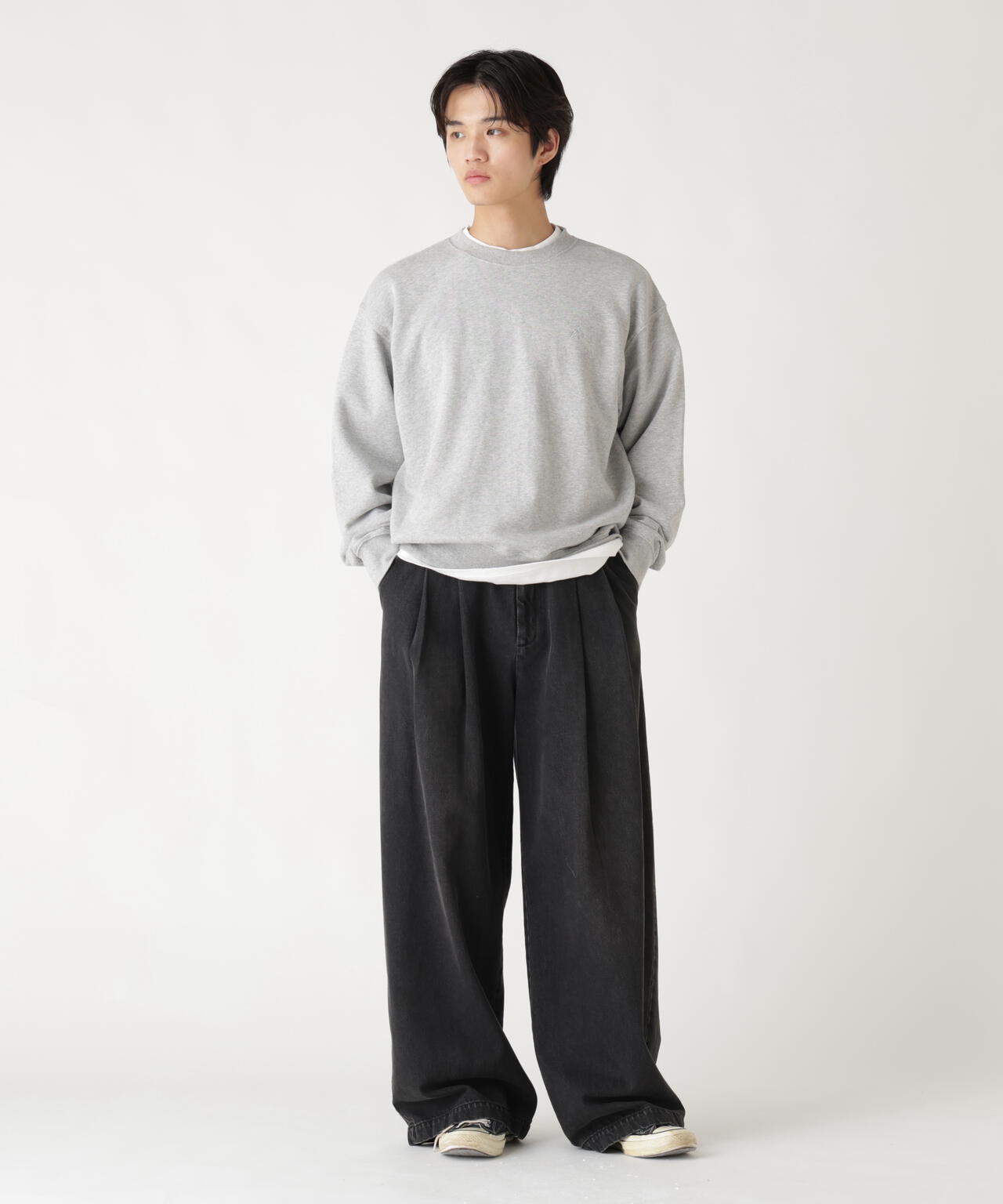 SNOW WASH CREW SWEAT