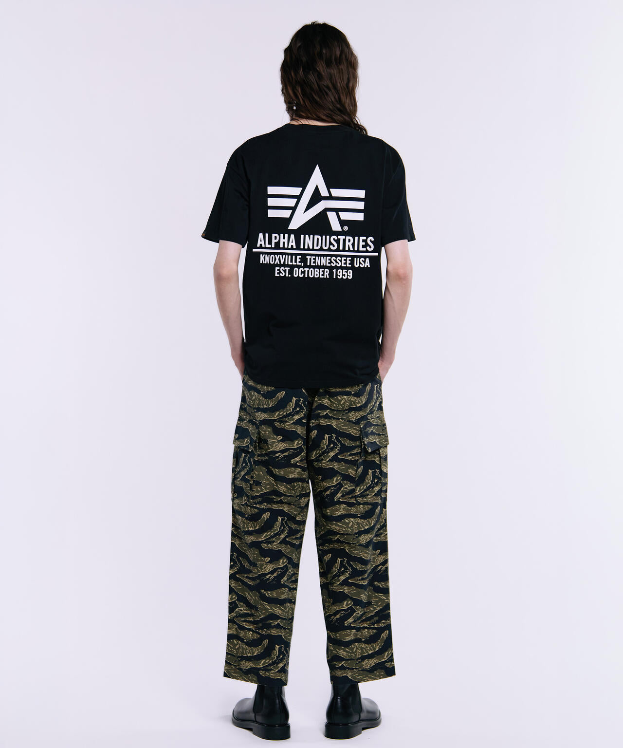 ALPHA RED RIBBON T-SHIRT / アルファ レッド リボン ティーシャツ