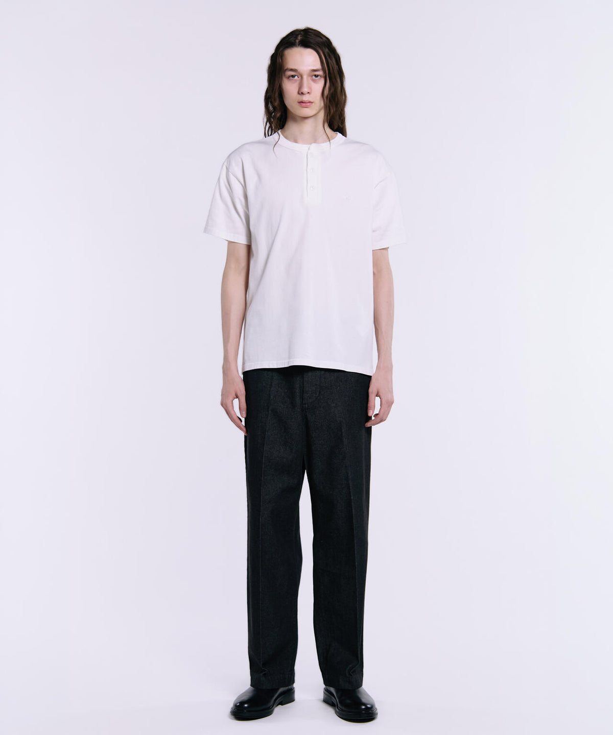 SNOW WASH SS HENLEY NECK T-SHIRT