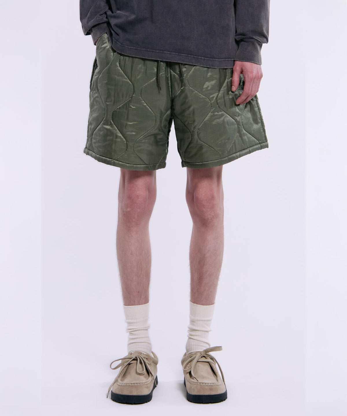 RELAXED QUILTED SHORT
