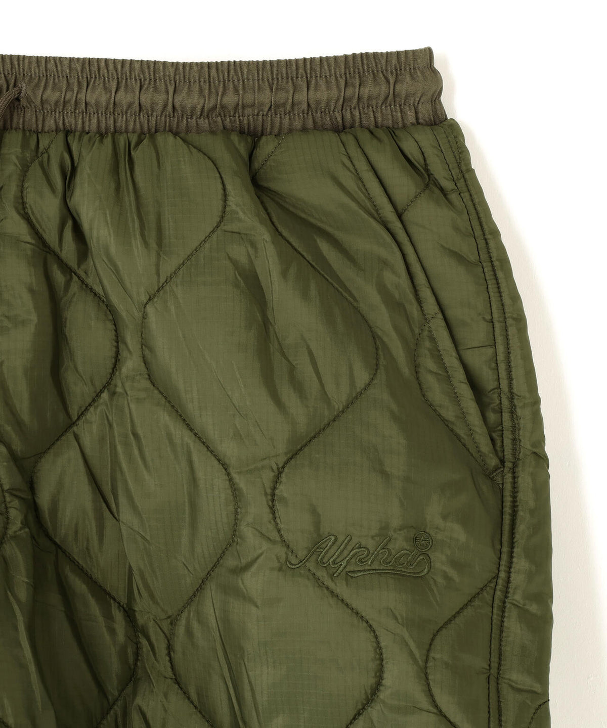 RELAXED QUILTED SHORT
