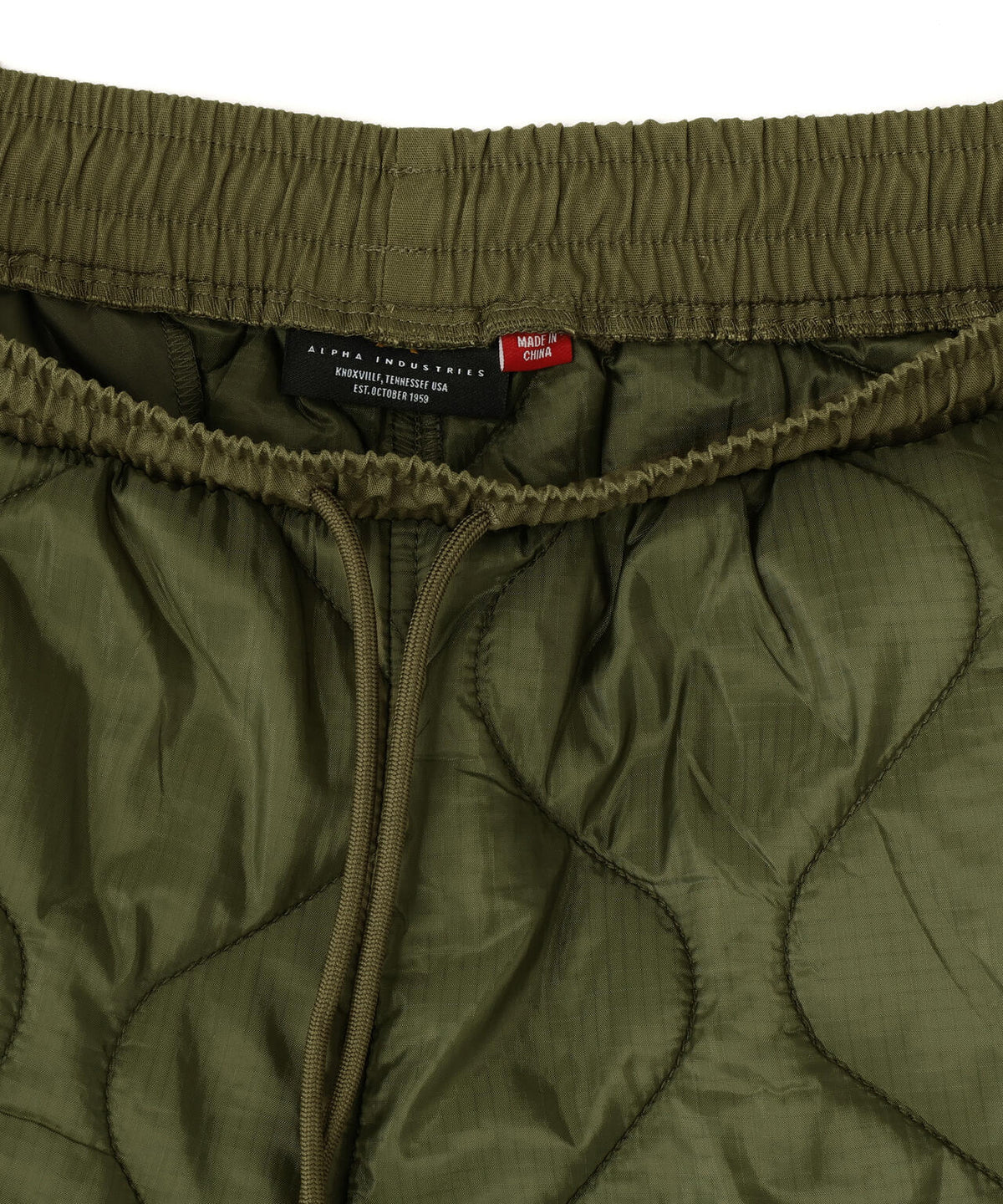 RELAXED QUILTED SHORT