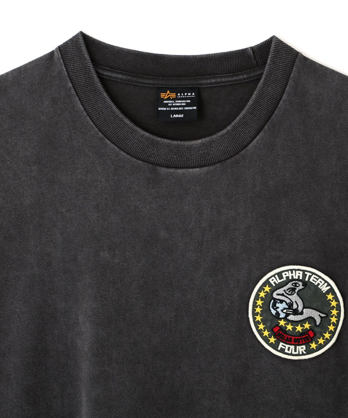 MILITARY EMBLEM PATCH T‐SHIRT / ミリタリーエンブレム パッチ ティーシャツ