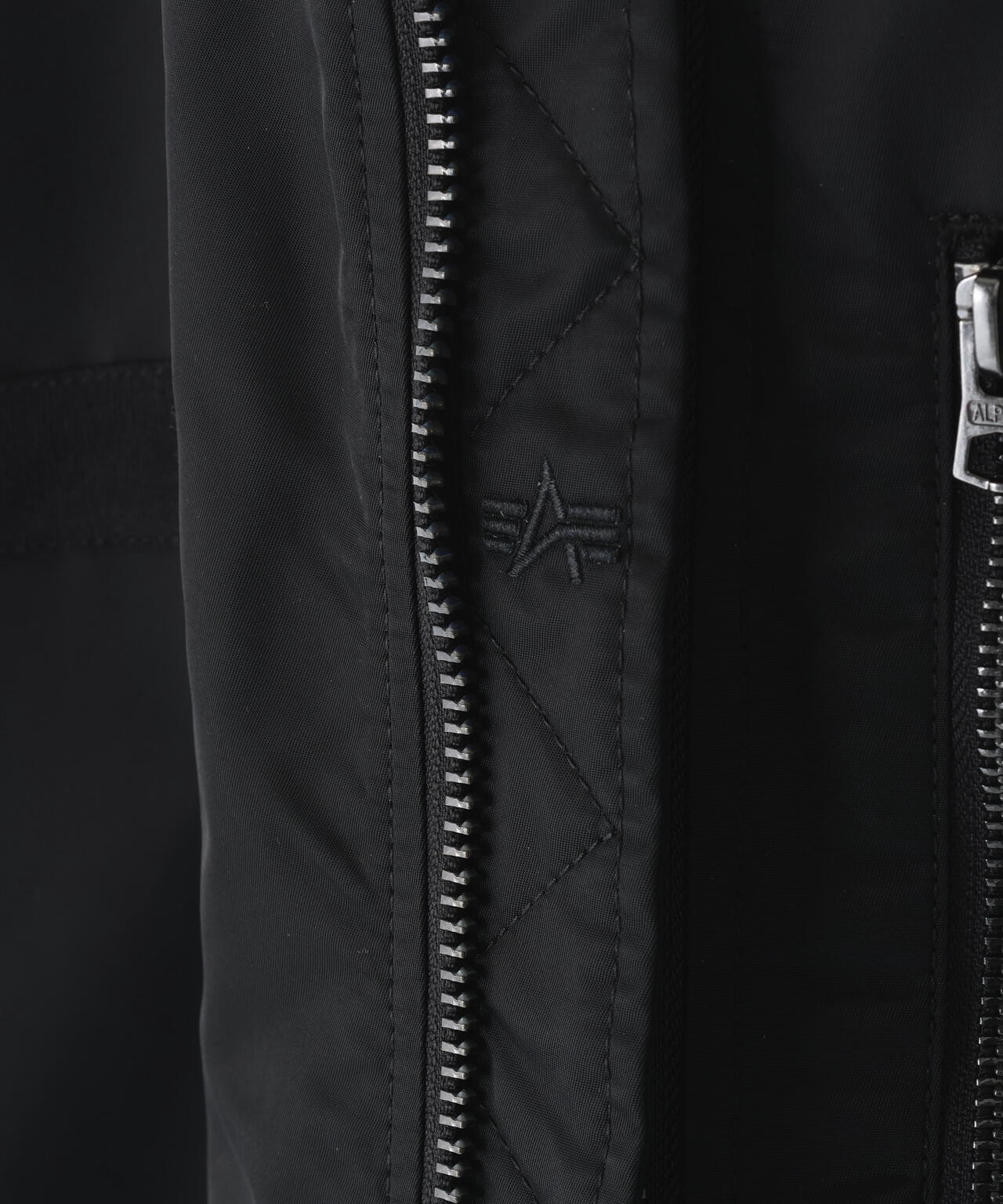 WOMENS L‐2B CROPPED GEN II FLIGHT JACKET