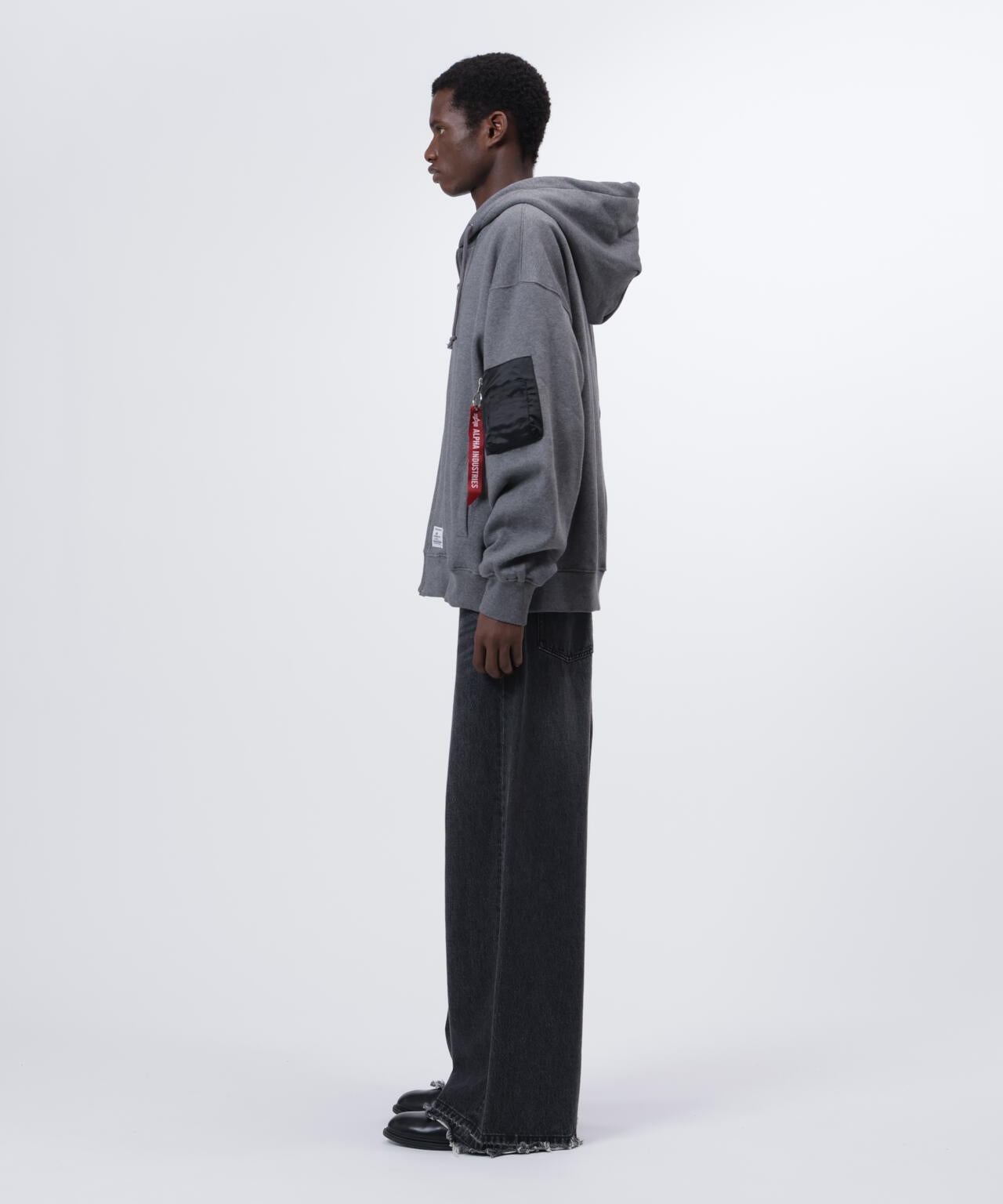 185cm C:83 W:66 H:86 着用サイズ:L