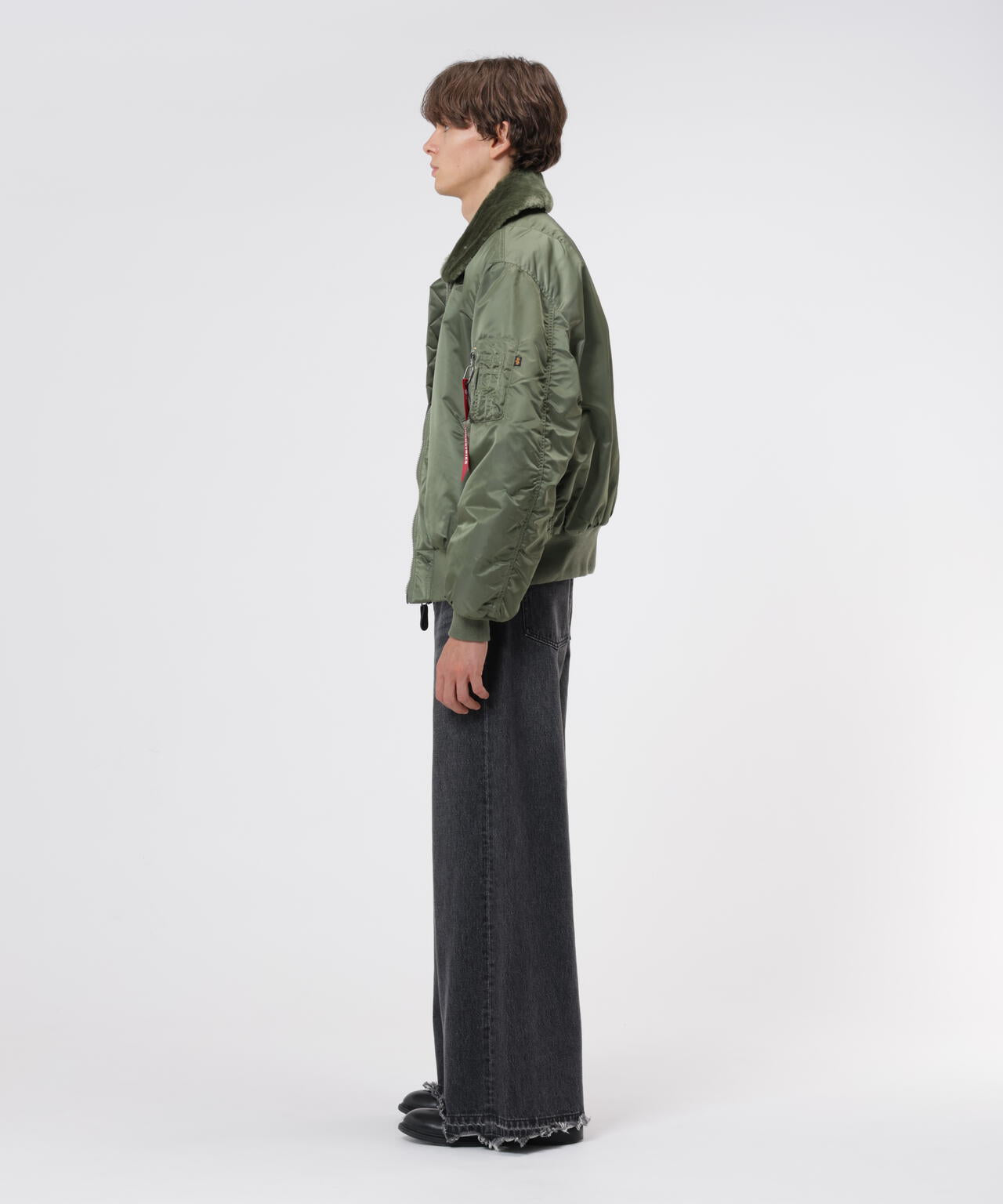 187cm C:80 W:70 H:91 着用サイズ:L